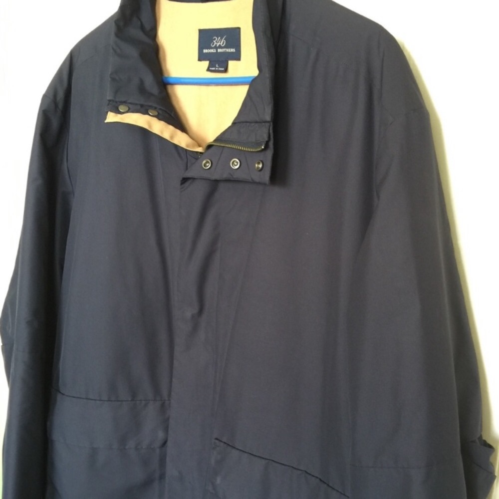 Brooks Brothers men’s navy jacket